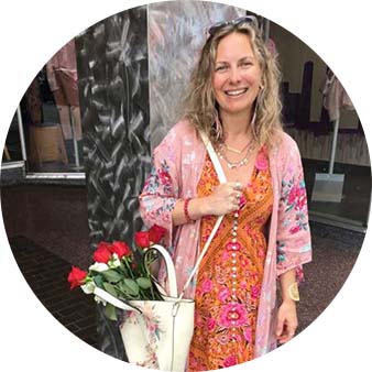 carrie schmit a single rose project